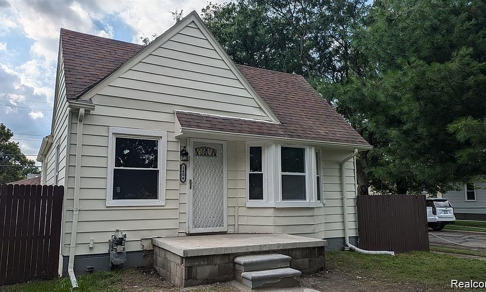 1st image of 1404 21st St