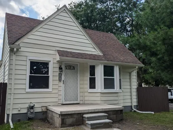 1404 21st St, Wyandotte, MI 48192