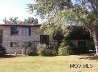 43 Oakbrook Ln, Palestine, WV