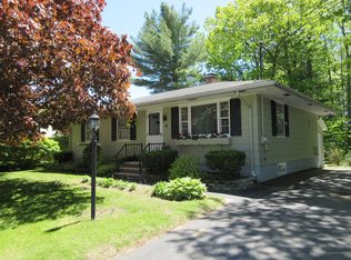 14 Oak St, Jay, ME 04239