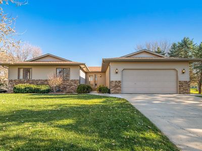 1565 Sunset Dr SW, Owatonna, MN, 55060