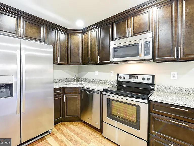 2031 Benning Rd NE #B — Photo 5