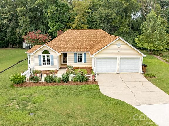 4th image of 5203 Spring Morning Ln