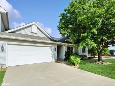 10120 Meredith Dr APT 2, Urbandale, IA, 50322