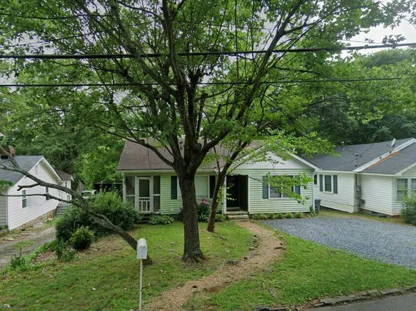 528 Barrington Dr, Roswell, GA 30075