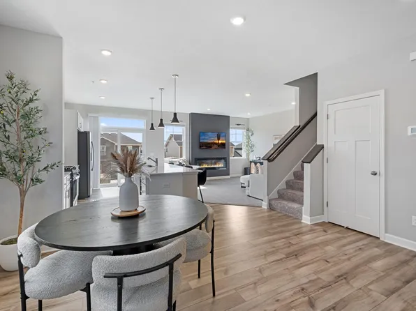 441 Murray Hill Way, Waconia, MN 55387
