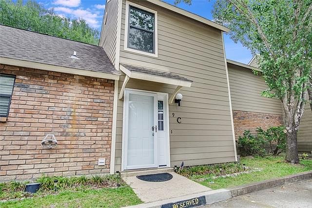 1st image of 1500 W Esplanade Ave APT 9C