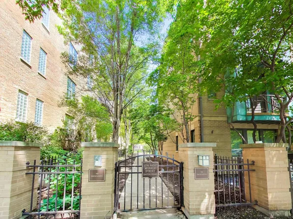 1330 W Monroe St APT 107, Chicago, IL 60607