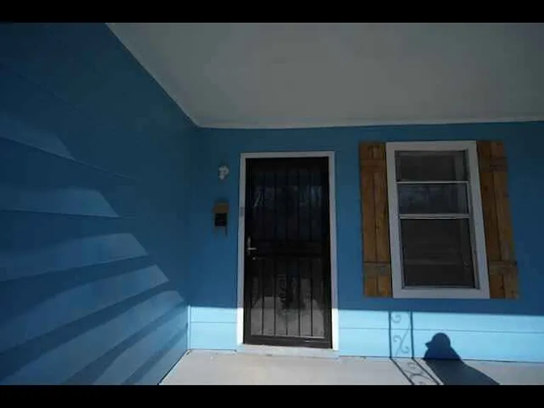 1242 Capital Ave — Photo 6