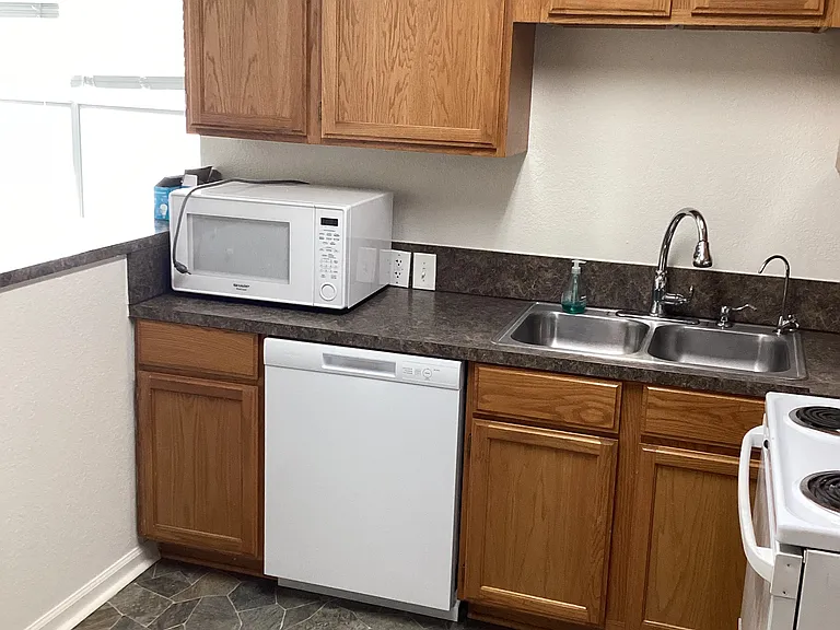 2801 E Loop 820 S #820 — Photo 4