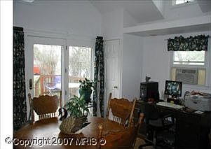 3rd image of 101 Lincoln Ave