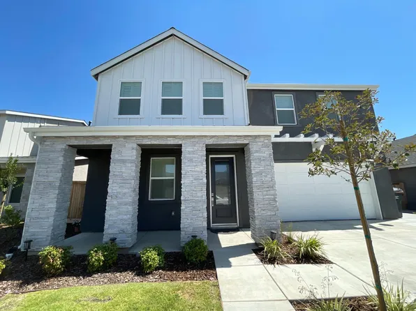 9411 Eagle Creek Dr, Shafter, CA 93263
