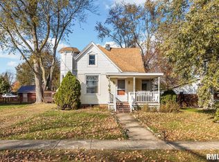 205 E 2nd Ave, Deer Creek, IL