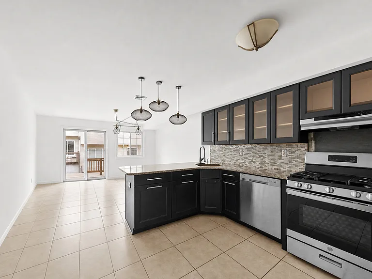 17 Tessa Ct #2 — Photo 4