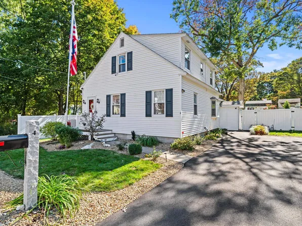 4 Hayward Place, Hudson, NH 03051