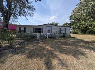 208 S Plum St, Holden, MO 64040