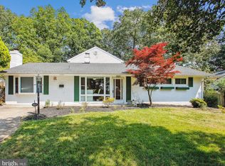 5821 Atteentee Rd, Springfield, VA 22150