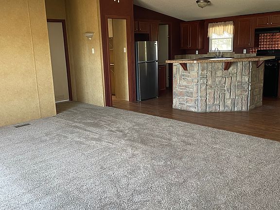 4th image of 55 Morales Rd