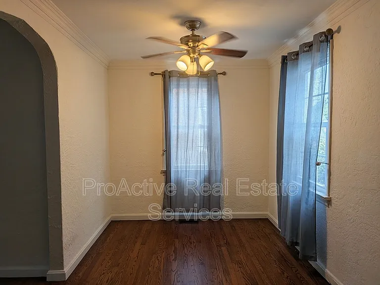 9421 Phillip Ave — Photo 6