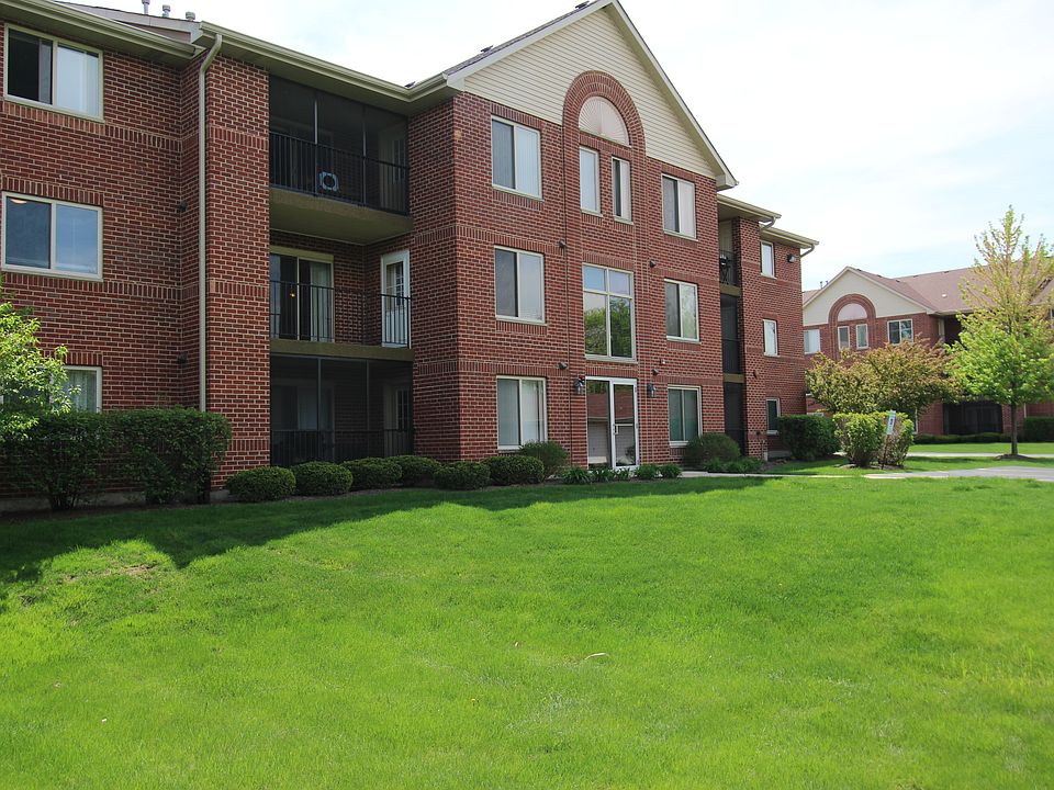 1st image of 6950 Heritage Cir APT 2A