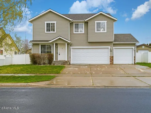 8312 N Courcelles Pkwy, Hayden Lake, ID 83835