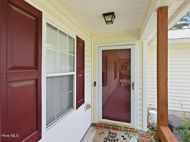 128 Fodder Dr — Photo 2