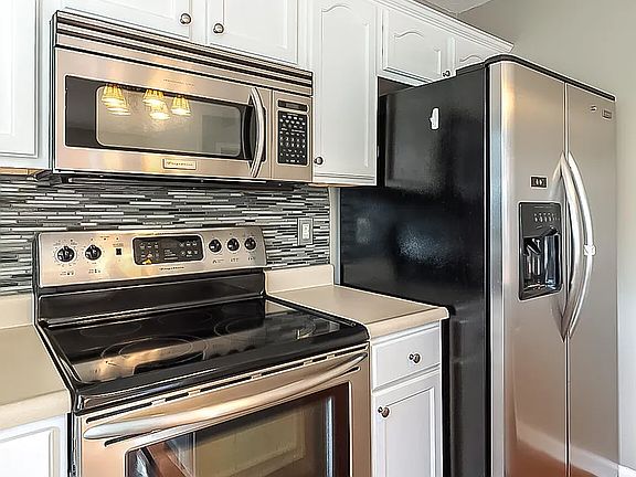 4th image of 900 Keirfield Ct