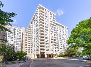5500 Friendship Blvd APT 2026N, Chevy Chase, MD 20815