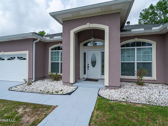 2nd image of 24 Pelican Cove Ln