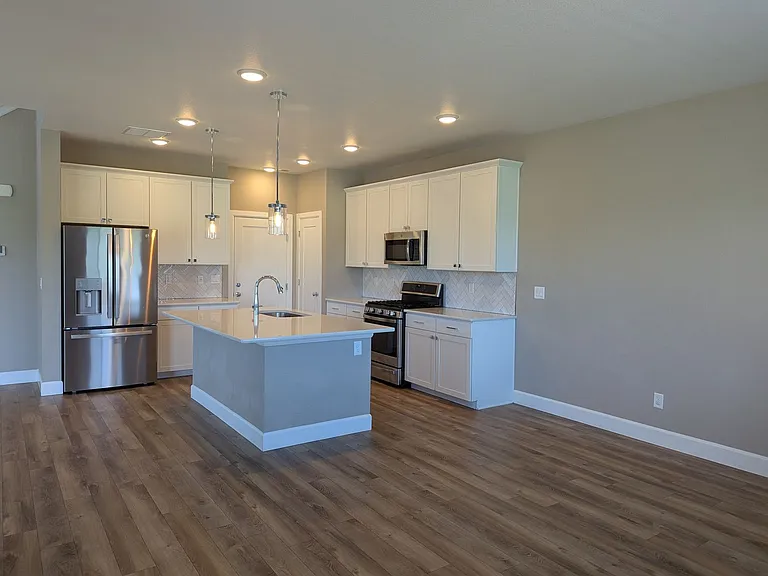 1854 Peak Prairie Ln — Photo 8