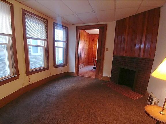 2nd image of 42 Woodside Ave