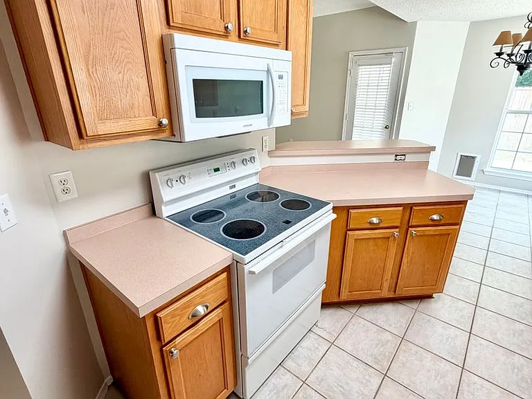 2390 Marina Dr — Photo 21