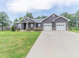 1017 E Donna Dr, Poplar Bluff, MO 63901