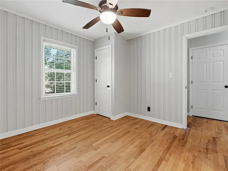 1111 N Valley Dr — Photo 24