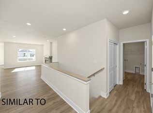 16724 Walnut Meadows Cir, Urbandale, IA 50323