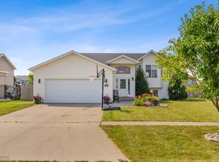 939 Westport Pkwy, West Fargo, ND 58078