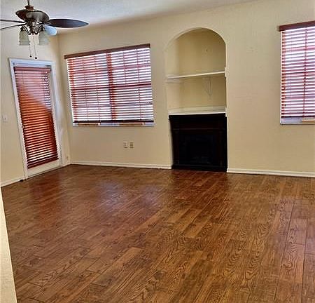 3rd image of 1305 Belmont Ln