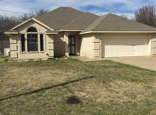 231 Maple Ln, Stephenville, TX 76401