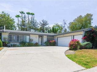 24366 Clipstone St, Woodland Hills, CA 91367