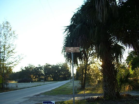 5th image of 200 Beaver Ln