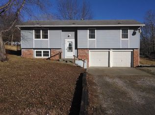 3112 NW Brown Dr, Topeka, KS 66618