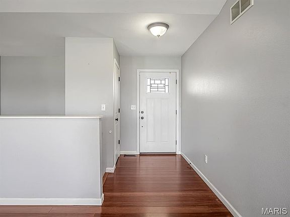 3rd image of 1225 Sherwood Ln