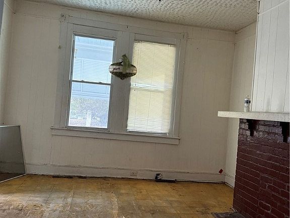 2nd image of 612 S Adams St