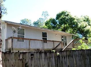 8065 Suncoast Dr, North Fort Myers, FL 33917