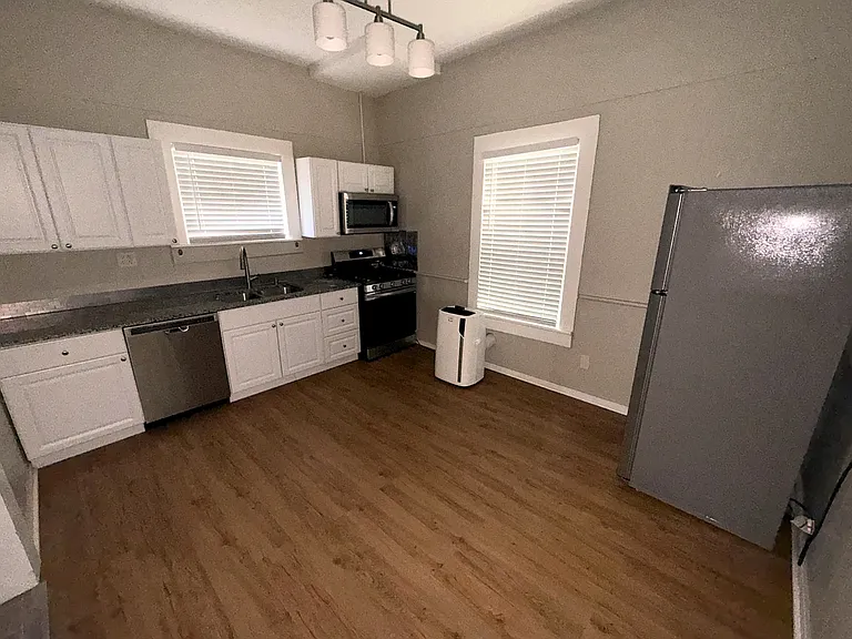 1001 Curran St NW #1 — Photo 9