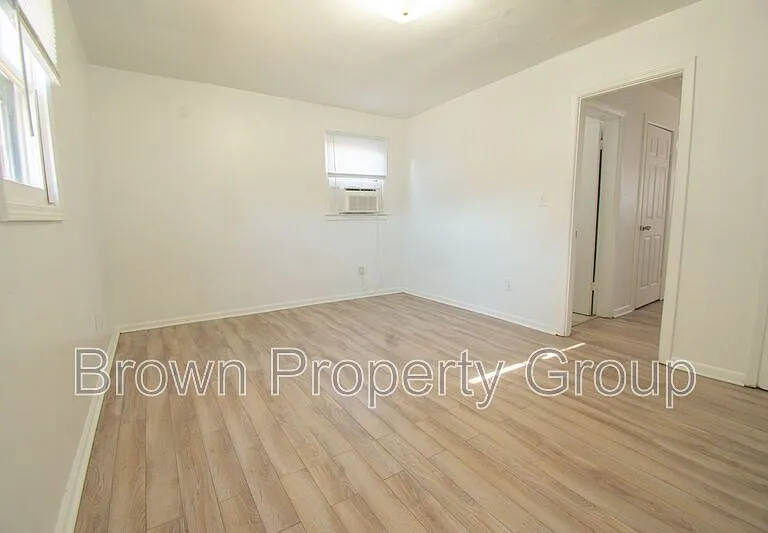 714 Eva Cir — Photo 7