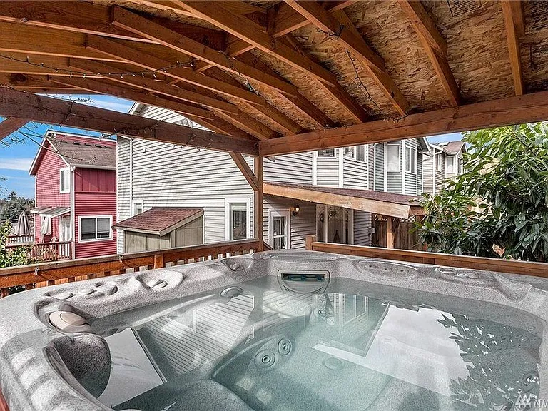 1122 Yakima Ave S — Photo 15