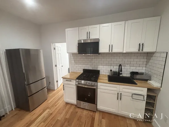 48 Marcy Avenue image 1 of 6