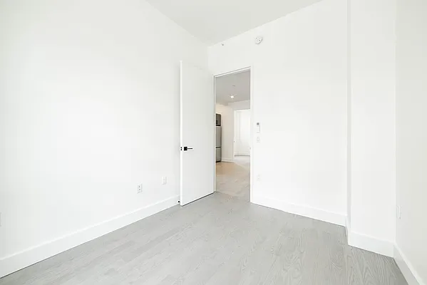 Rented by Twin Group | media 18