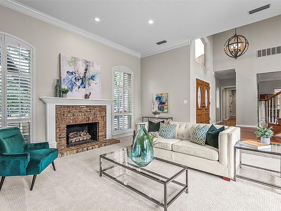 4th image of 14781 Buckingham Ct